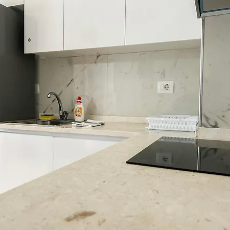 891 Apartment